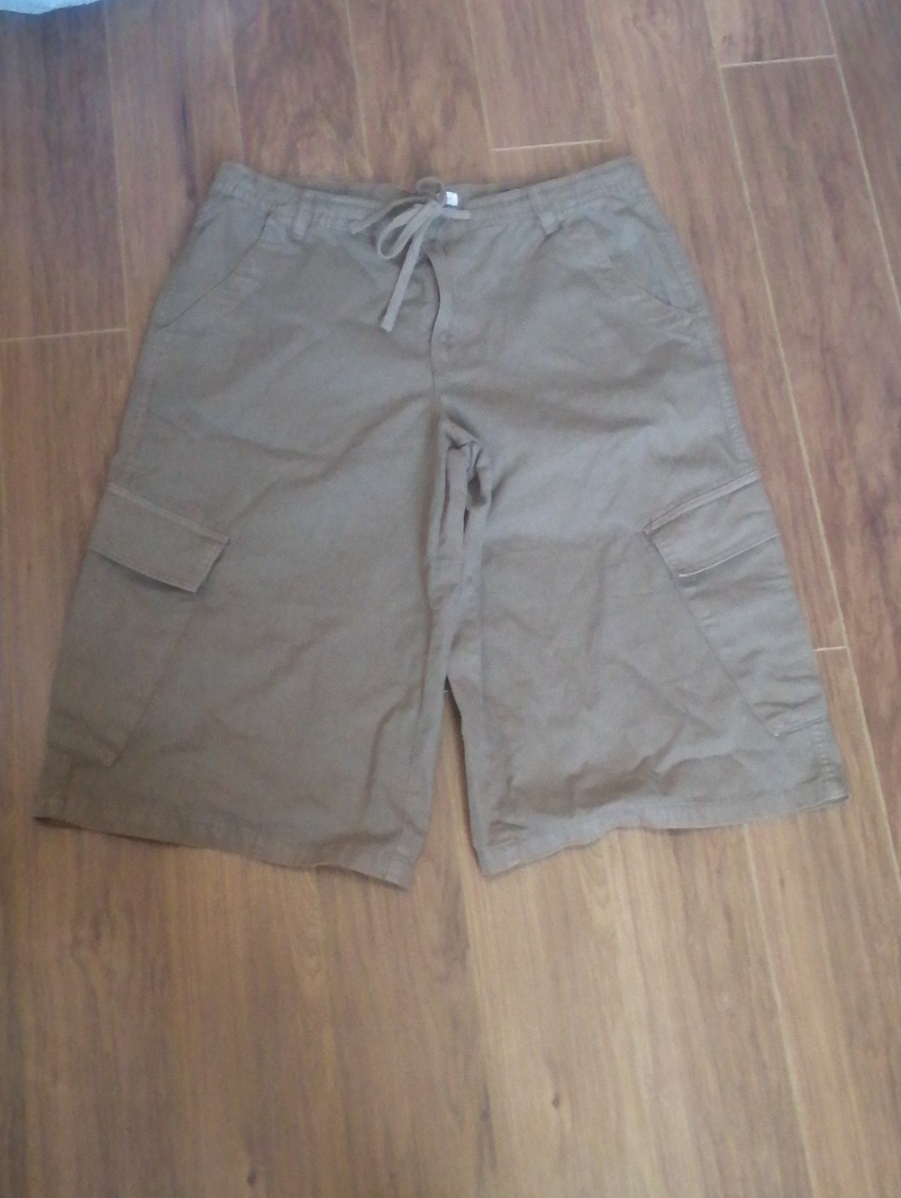 Women's Cargo Shorts - Olive